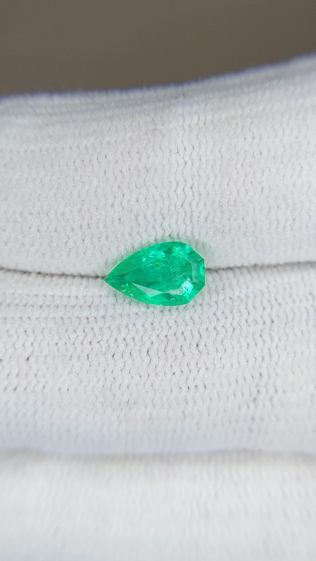 1.08 Ct. Emerald from Colombia Size Video