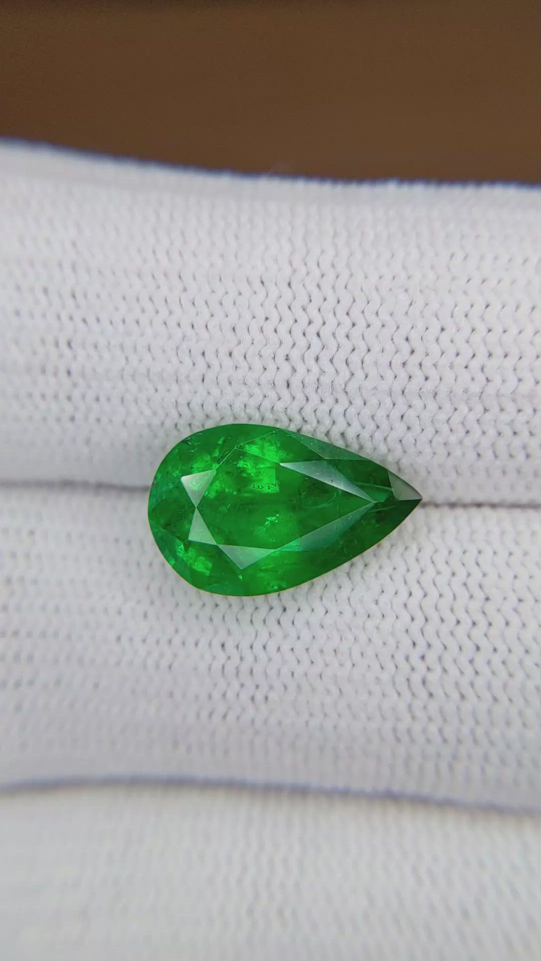 4.13 Ct. Emerald from Zambia Size Video