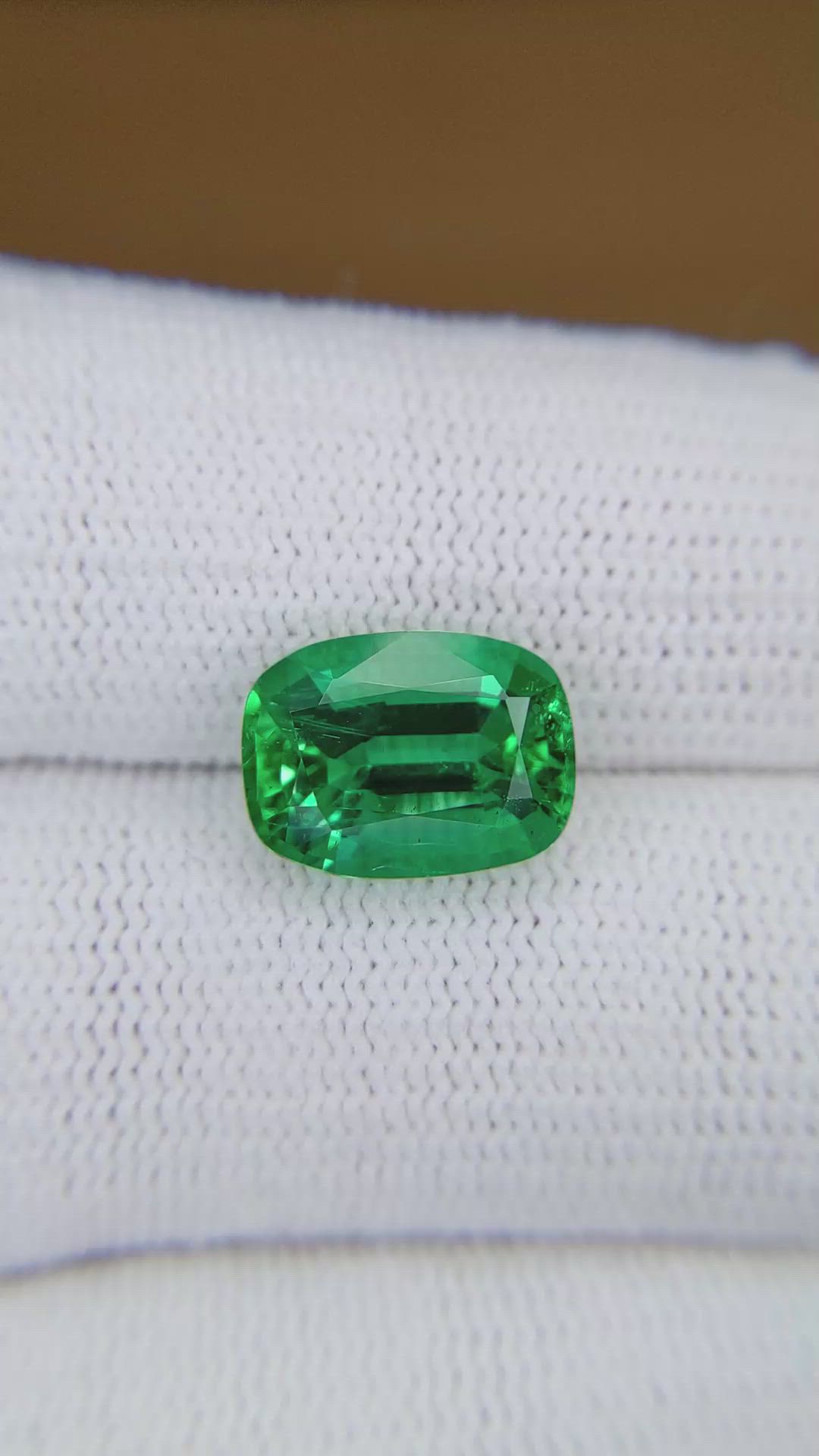 4.18 Ct. Emerald from Zambia Size Video