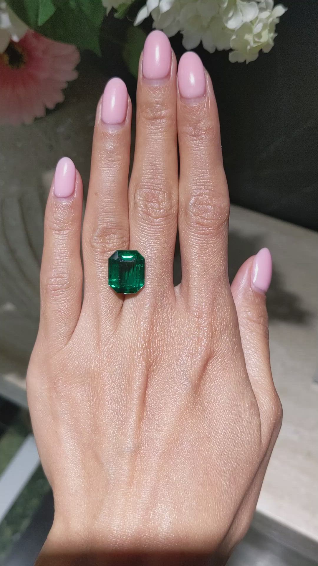 8.75 Ct. Emerald from Zambia Size Video