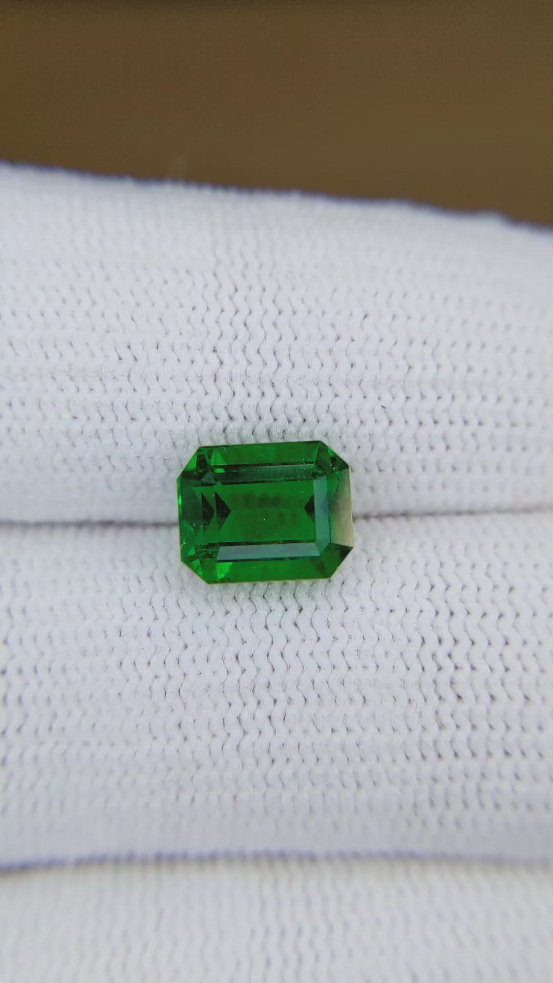 2.29 Ct. Emerald from Zambia Size Video