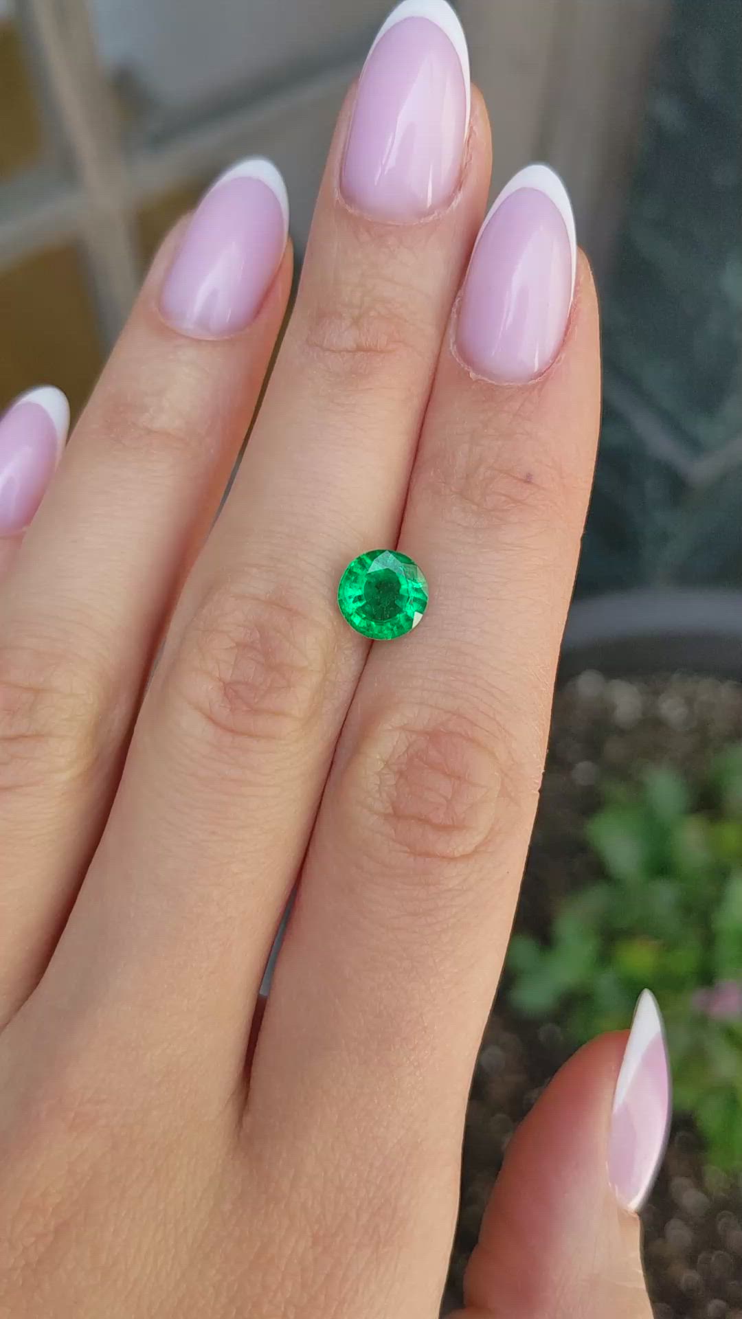 1.70 Ct. Emerald from Zambia Size Video