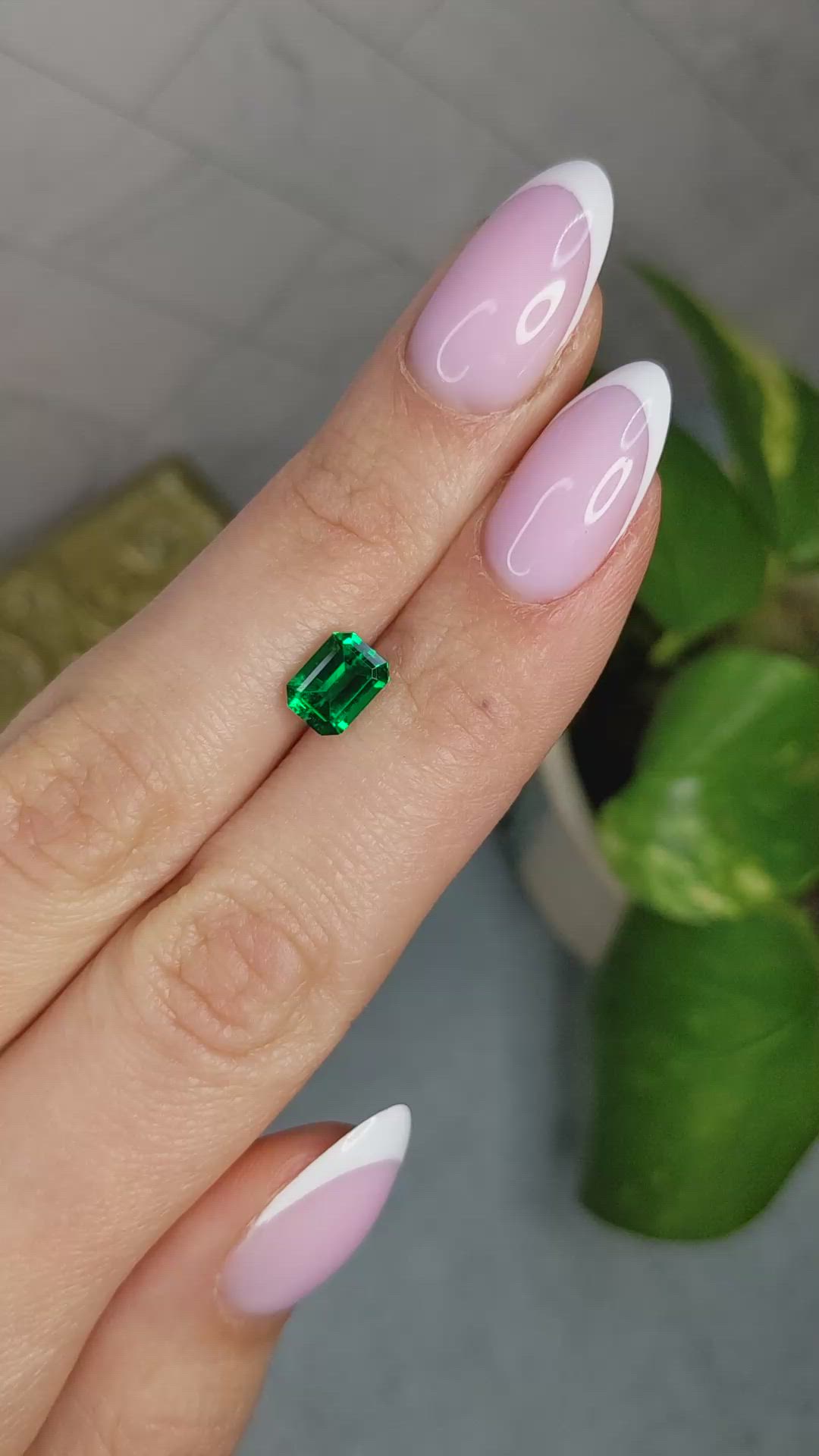 1.24 Ct. Emerald from Colombia Size Video