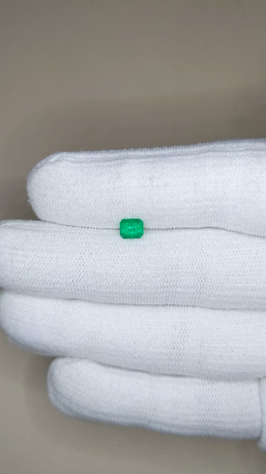 0.50 Ct. Emerald from Afghanistan Size Video