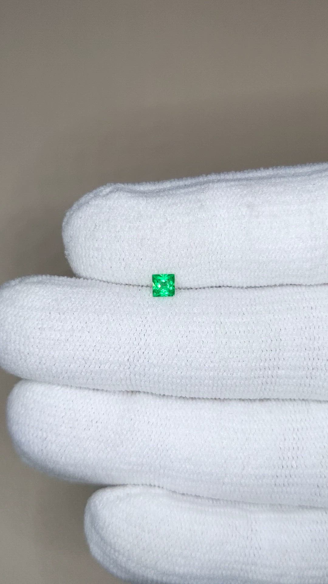 0.14 Ct. Emerald from Afghanistan Size Video
