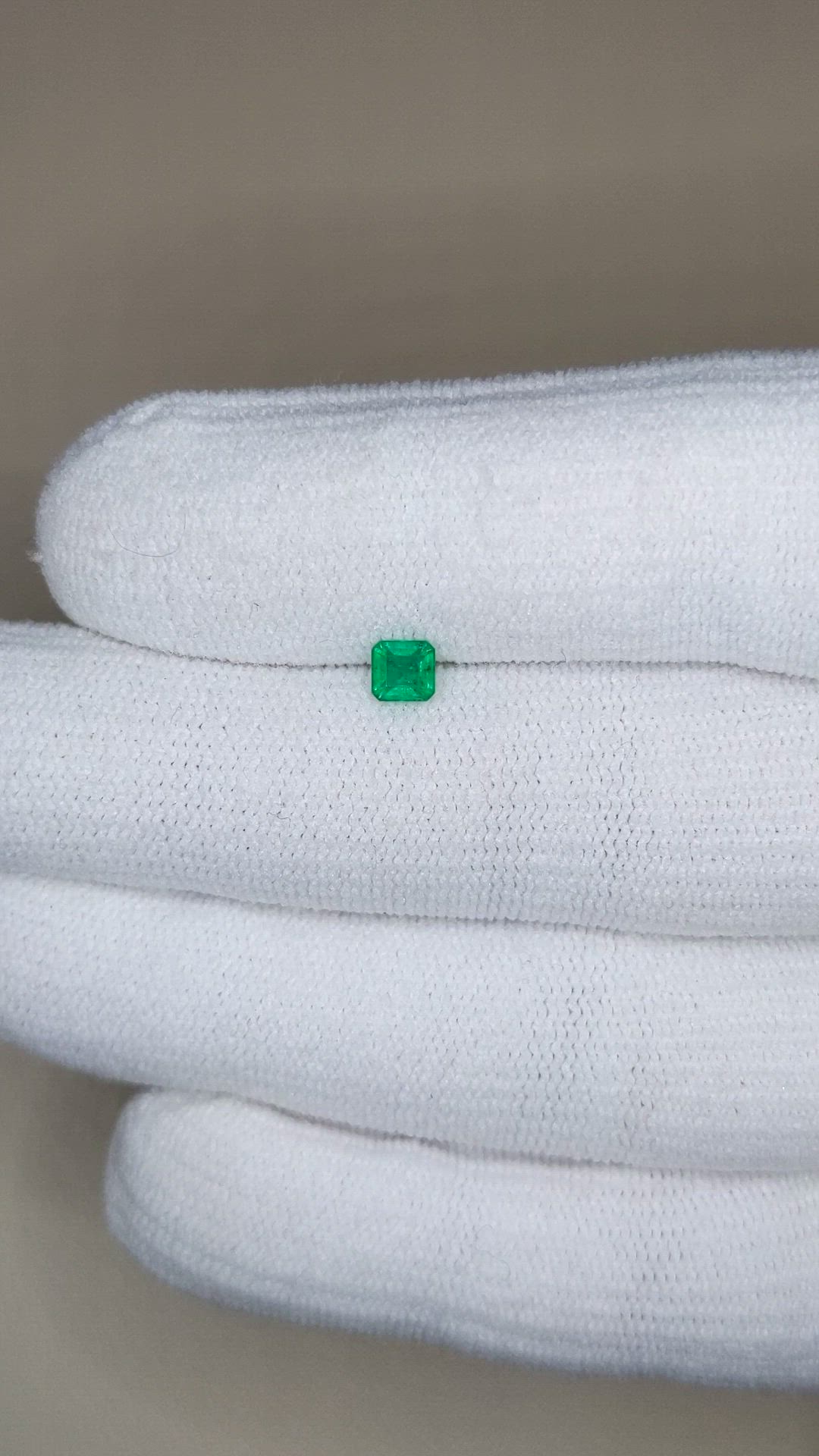 0.30 Ct. Emerald from Afghanistan Size Video