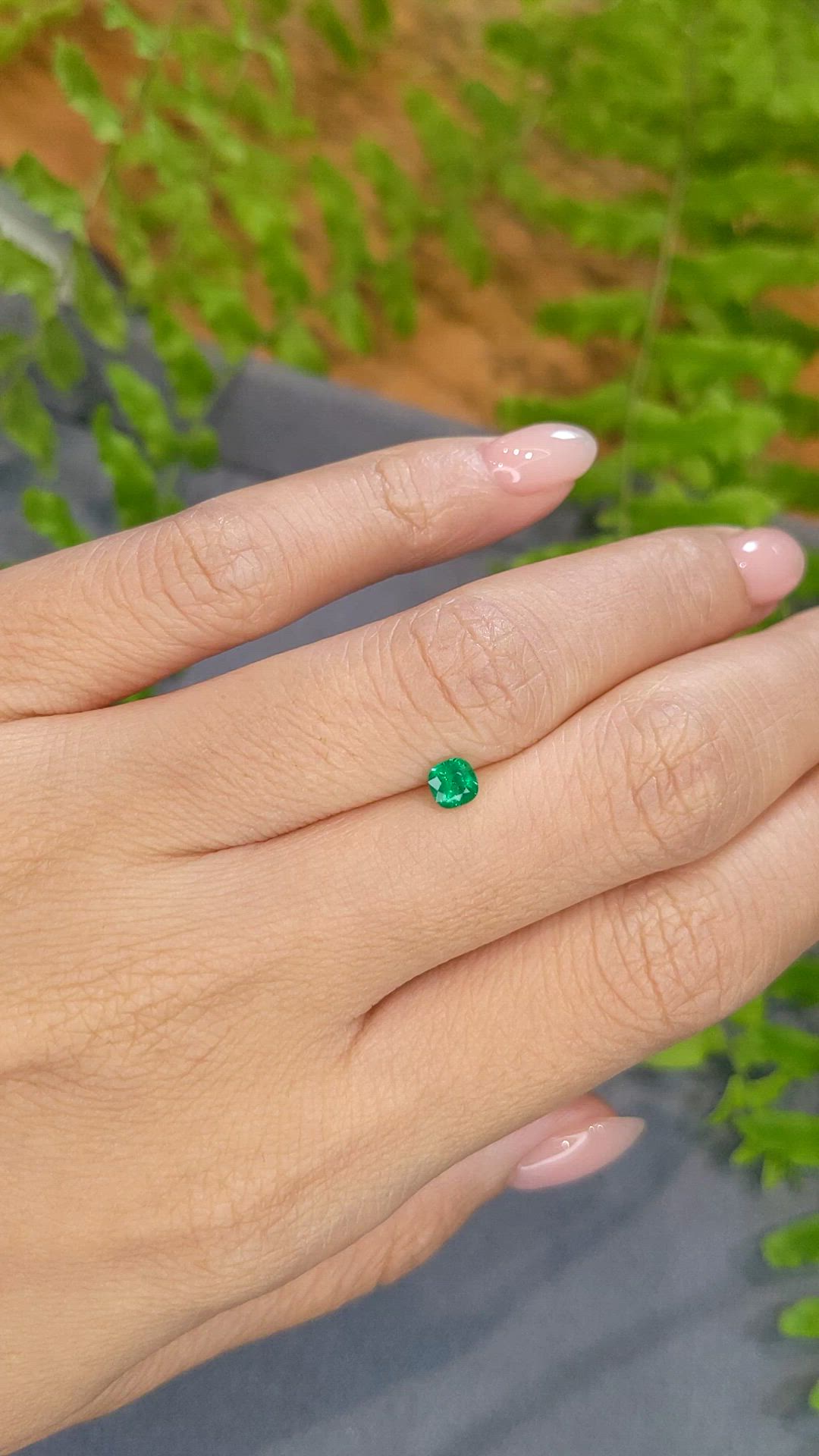 0.25 Ct. Emerald from Afghanistan Size Video