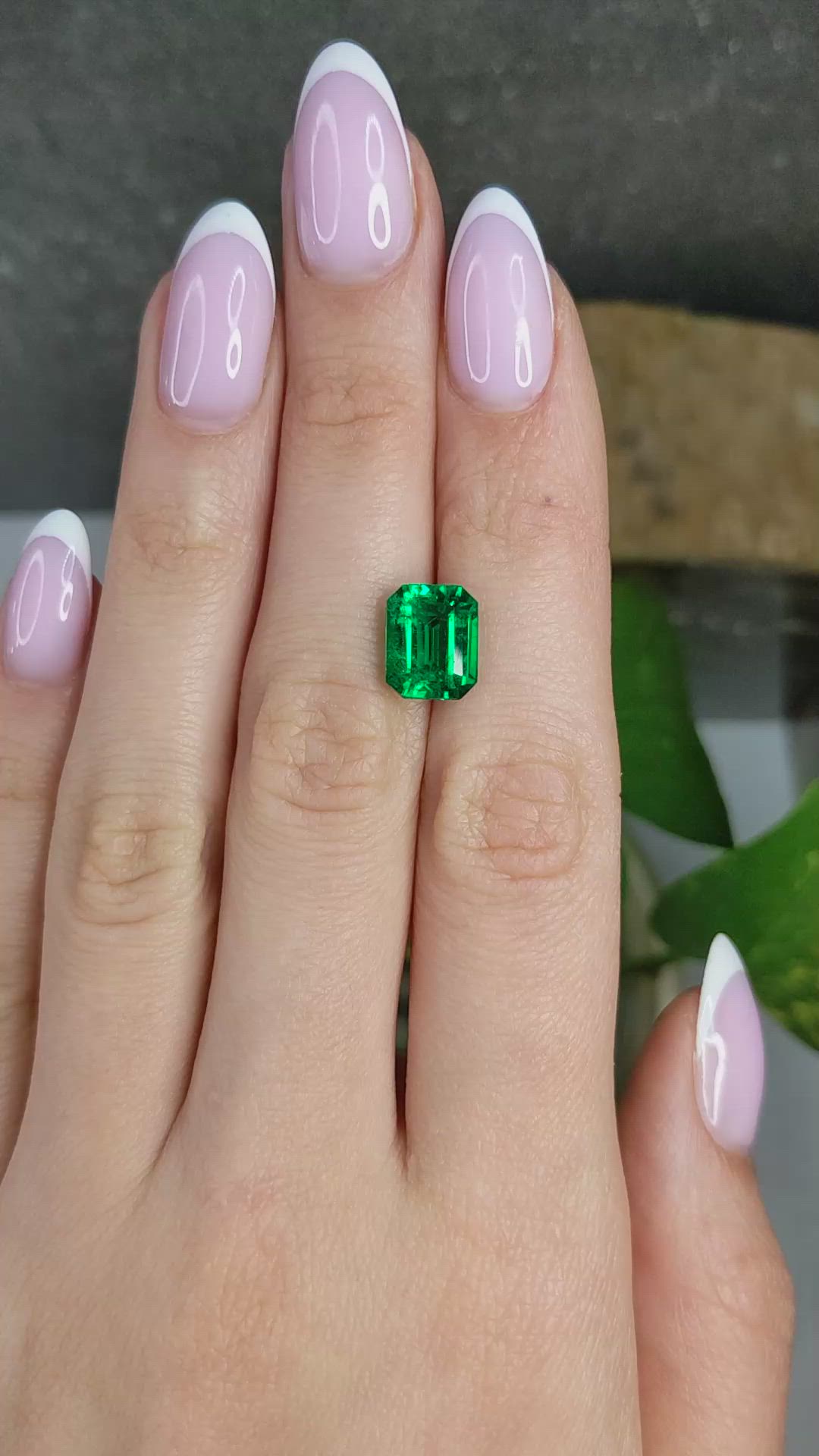 4.06 Ct. Emerald from Zambia Size Video