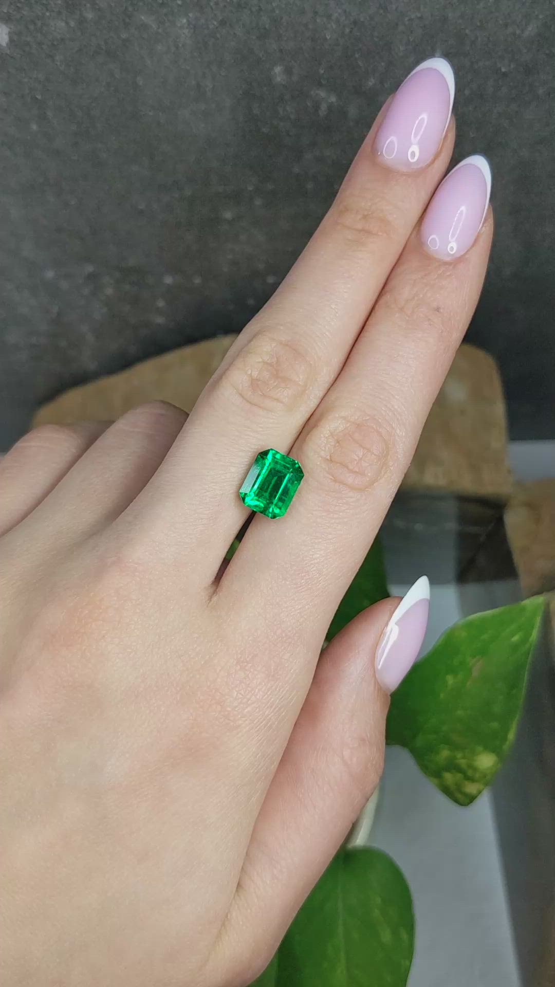 4.06 Ct. Emerald from Zambia Size Video