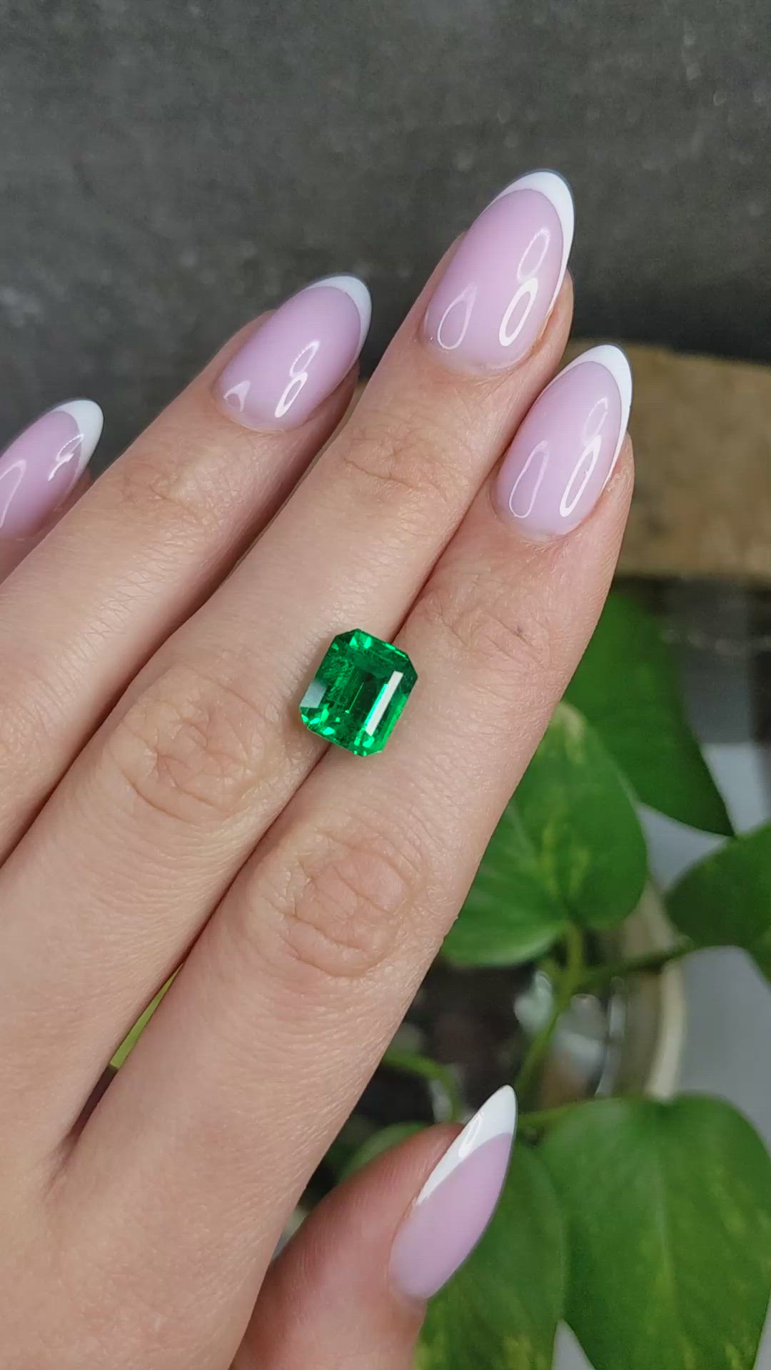 4.06 Ct. Emerald from Zambia Size Video