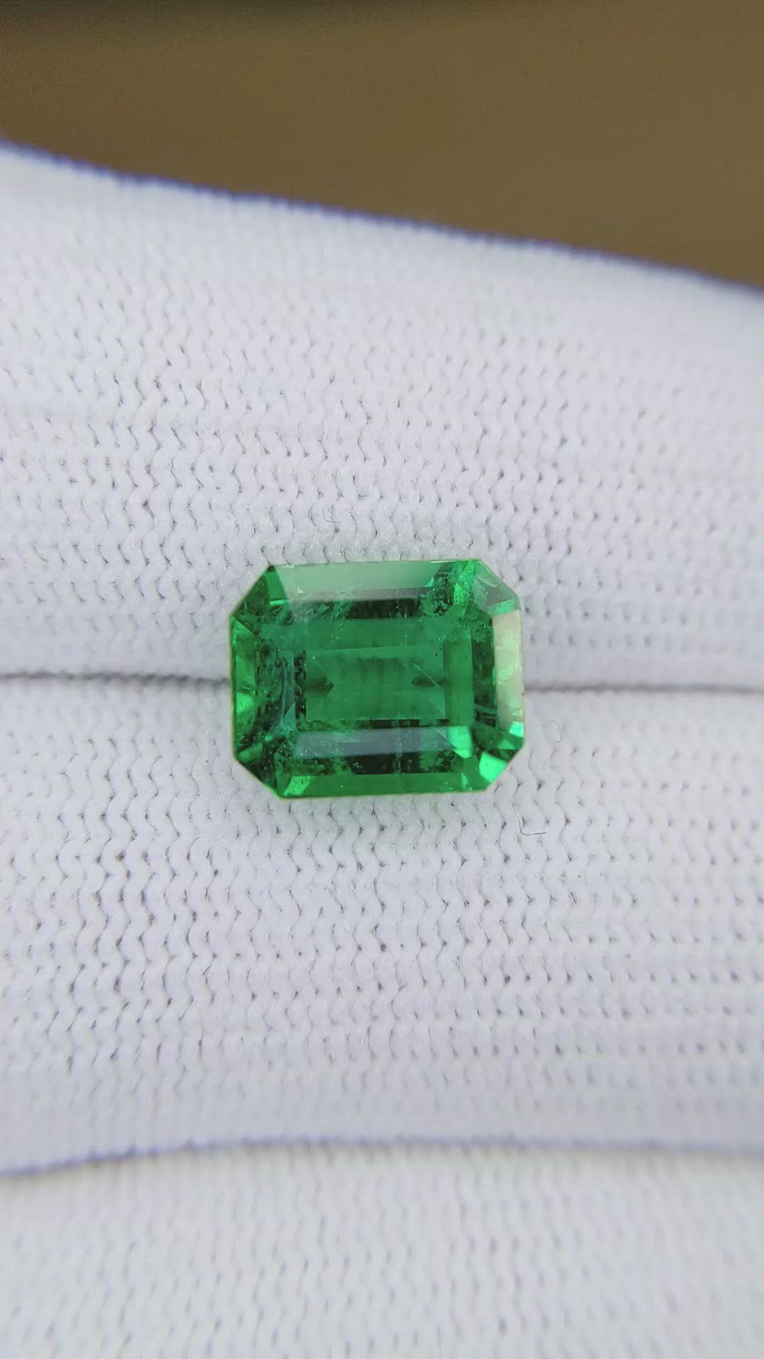 4.06 Ct. Emerald from Zambia Size Video