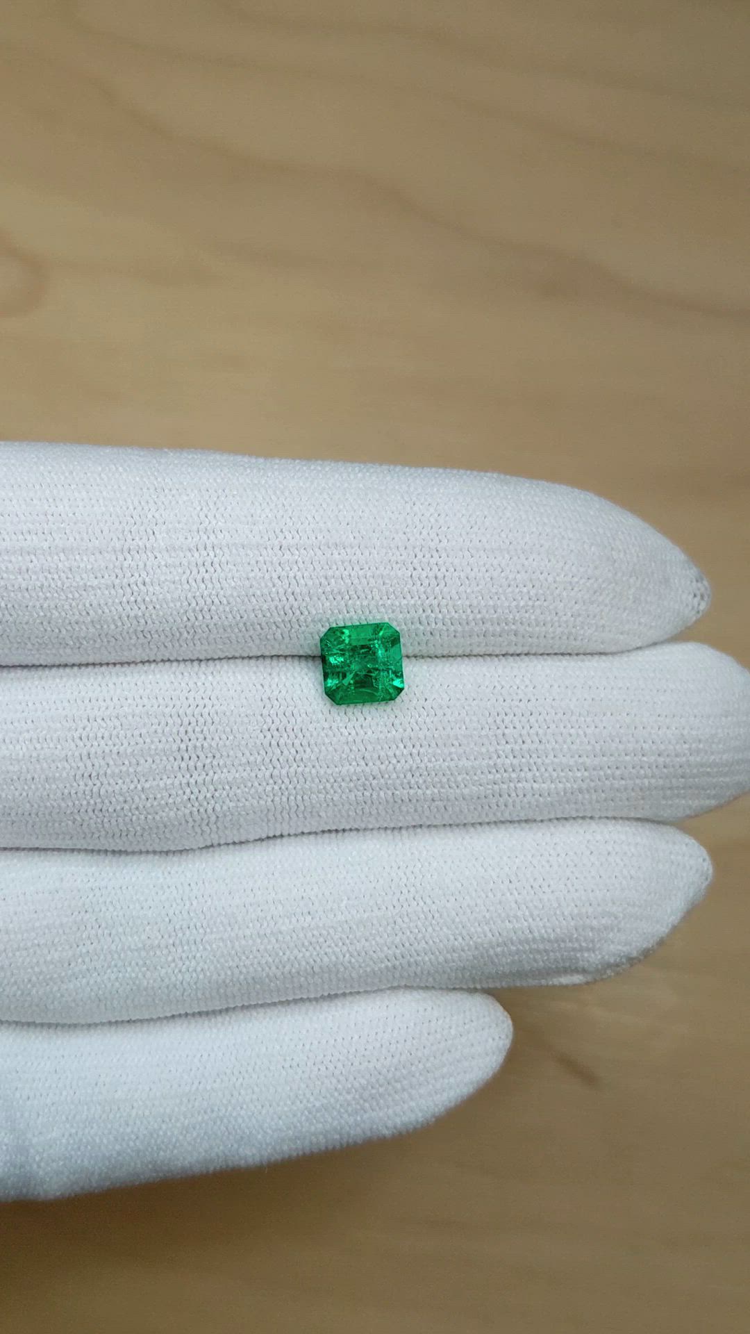 2.90 Ct. Emerald from Colombia Size Video
