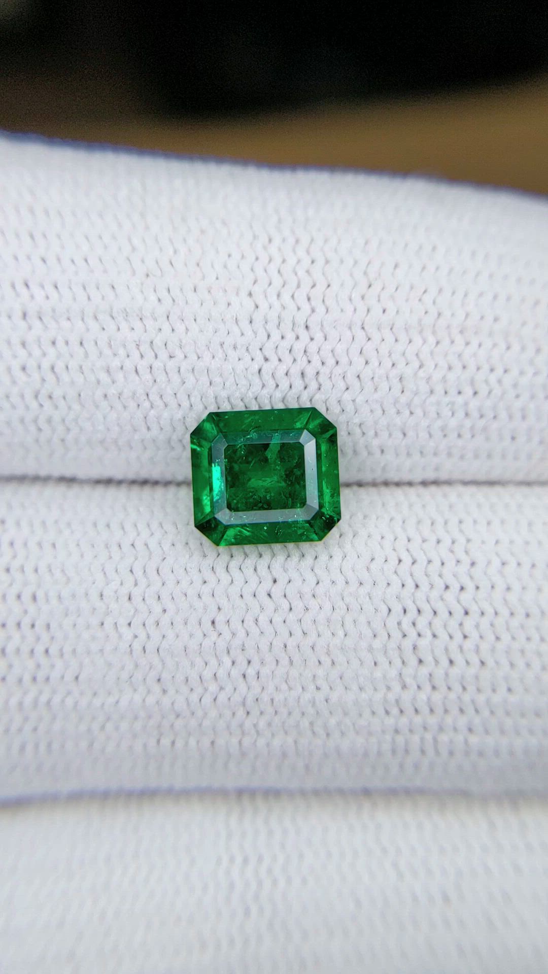 1.73 Ct. Emerald from Colombia Size Video