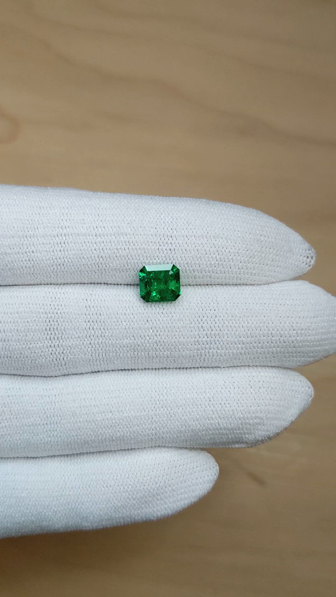 1.73 Ct. Emerald from Colombia Size Video