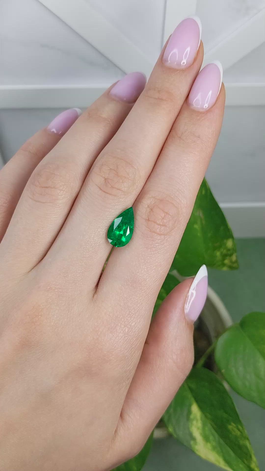 2.90 Ct. Emerald from Colombia Size Video