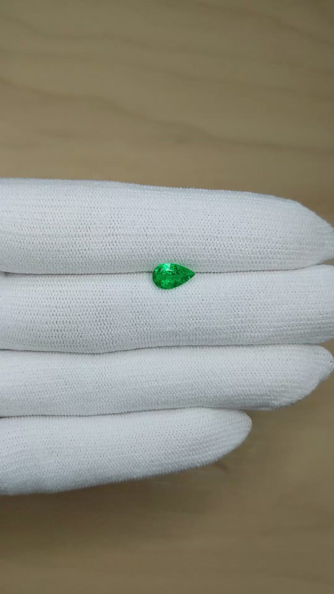 0.84 Ct. Emerald from Colombia Size Video