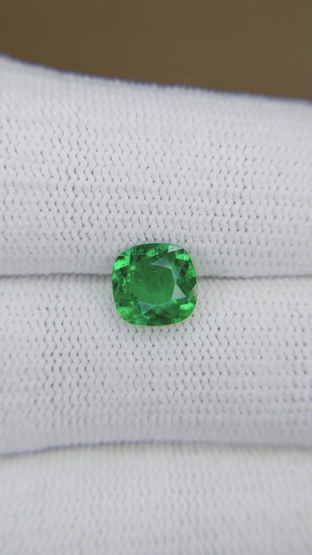 1.75 Ct. Emerald from Colombia Size Video