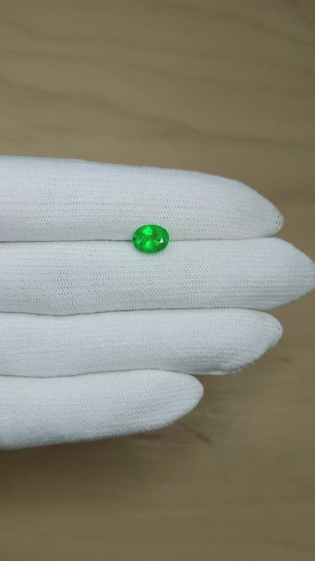 1.42 Ct. Emerald from Colombia Size Video