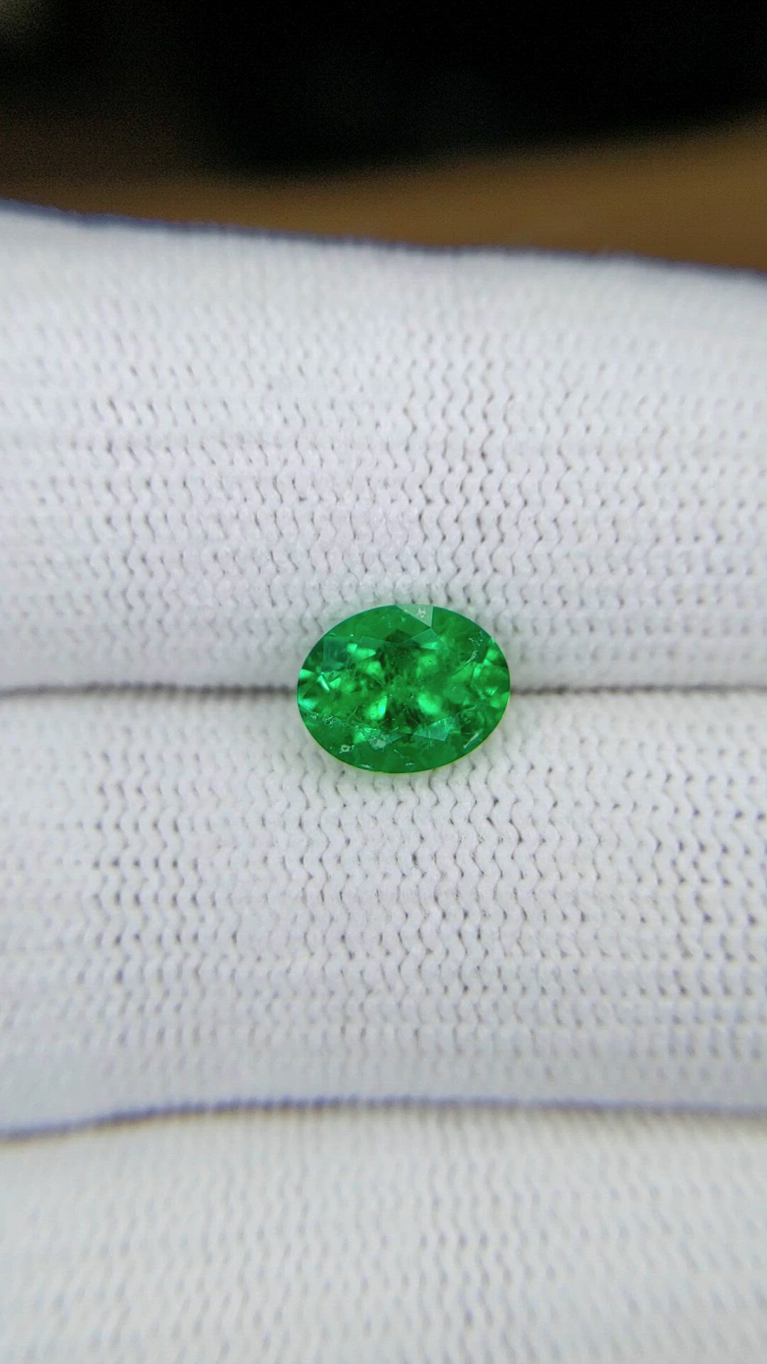 1.25 Ct. Emerald from Colombia Size Video