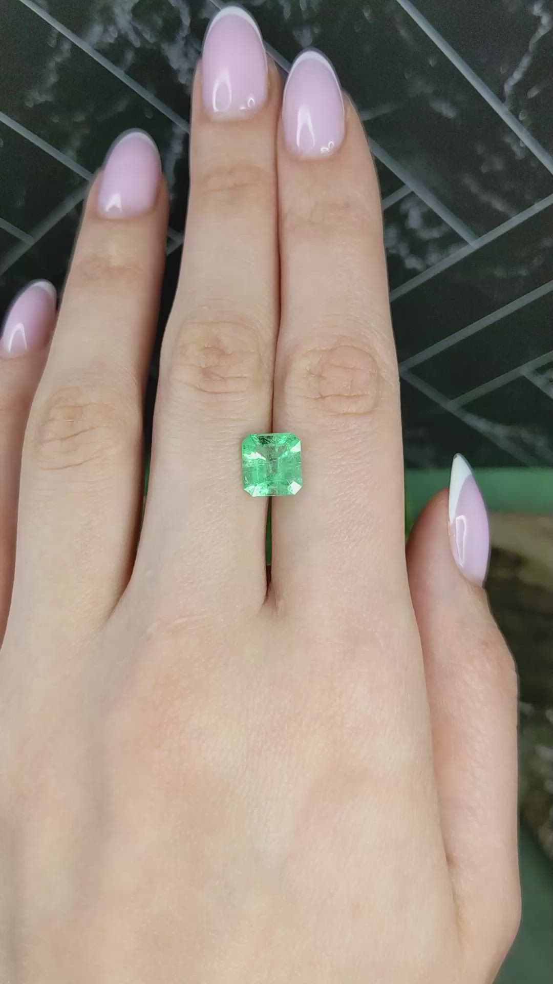 2.32 Ct. Emerald from Colombia Size Video