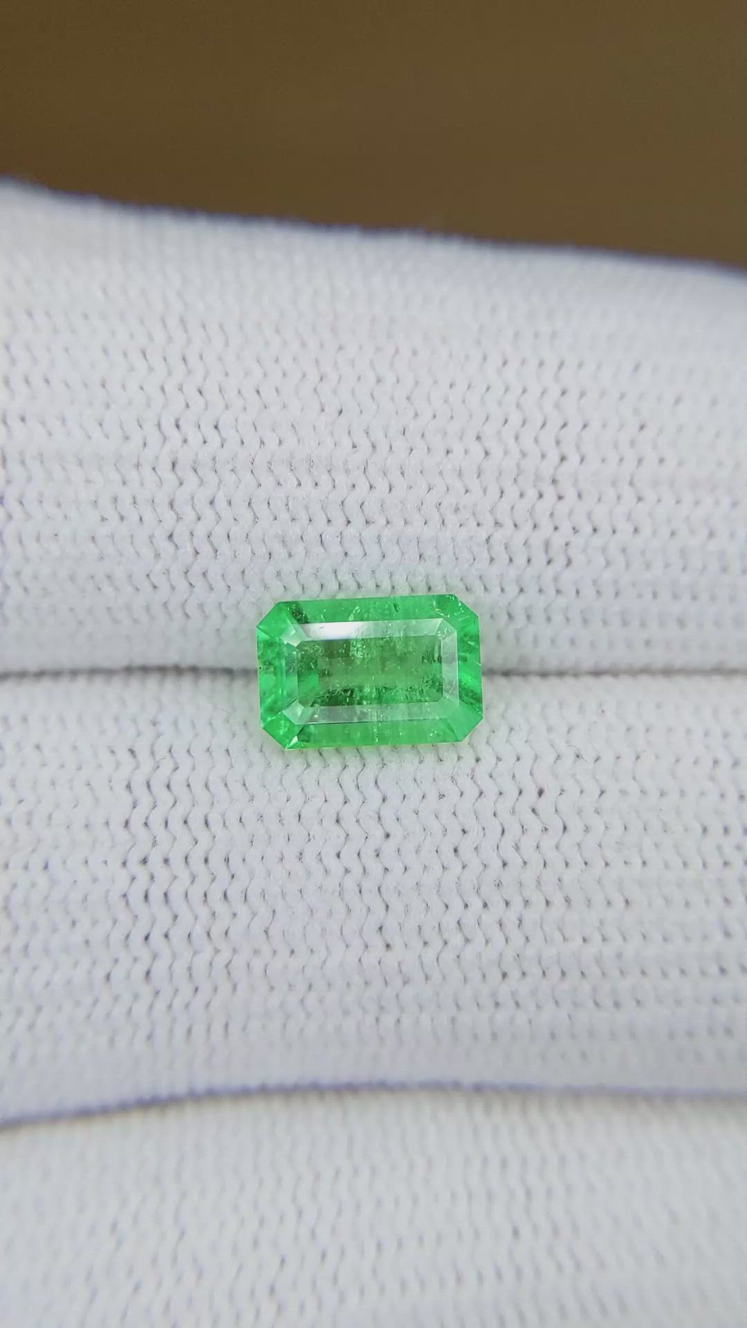 1.21 Ct. Emerald from Colombia Size Video
