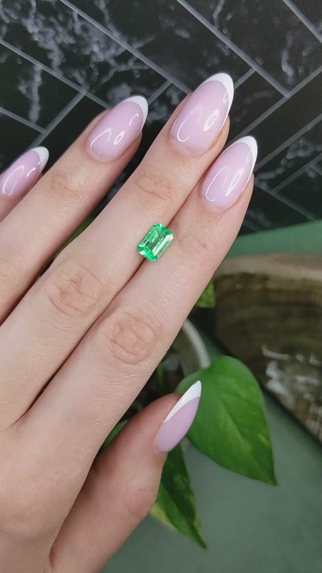 1.21 Ct. Emerald from Colombia Size Video