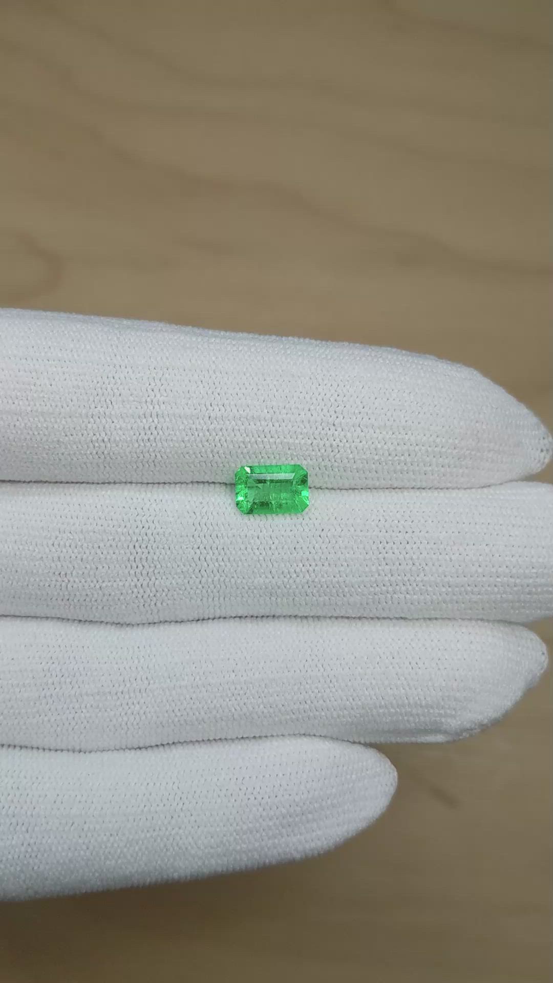 1.21 Ct. Emerald from Colombia Size Video