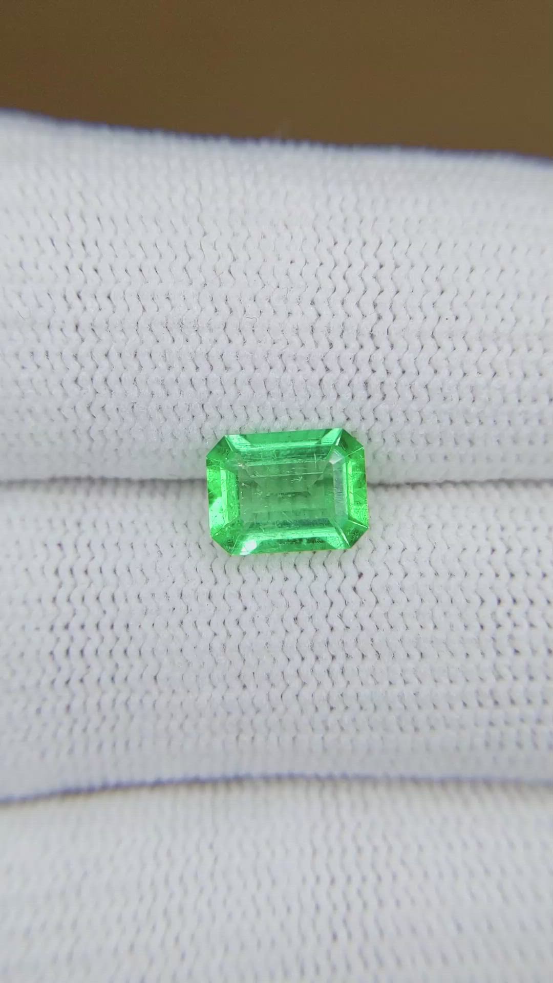 1.32 Ct. Emerald from Colombia Size Video