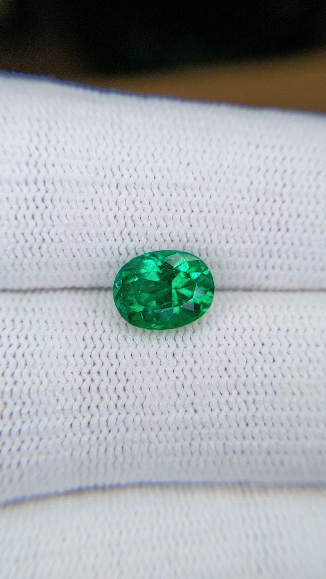 2.09 Ct. Emerald from Colombia Size Video