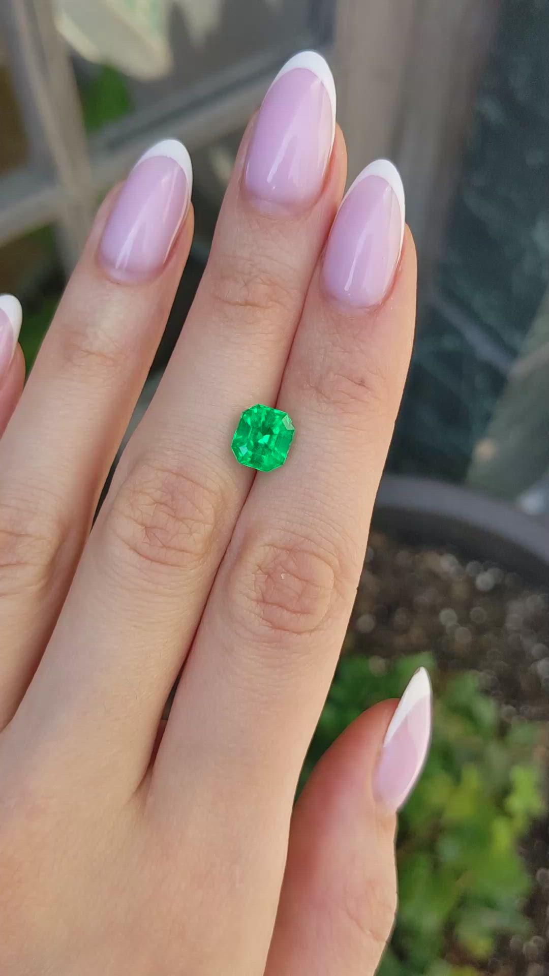 2.50 Ct. Emerald from Colombia Size Video