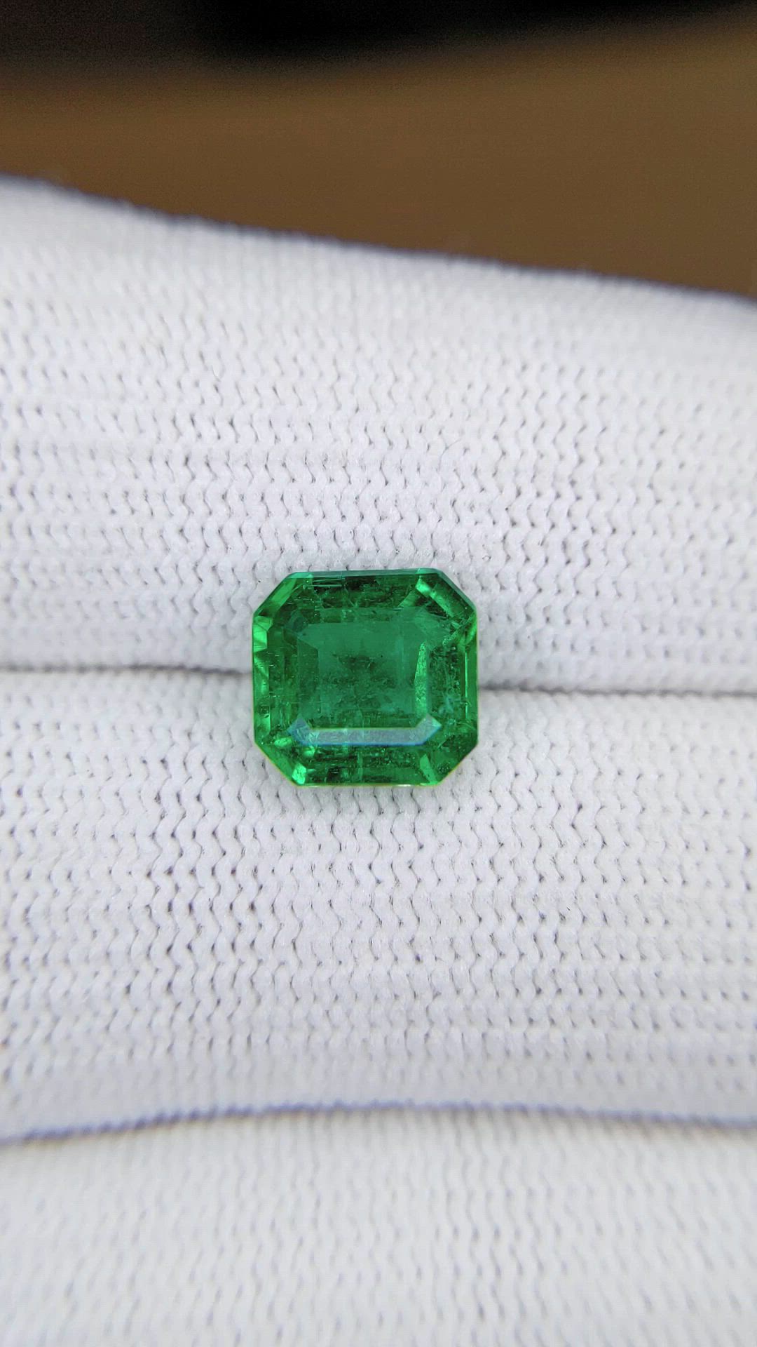 2.70 Ct. Emerald from Zambia Size Video
