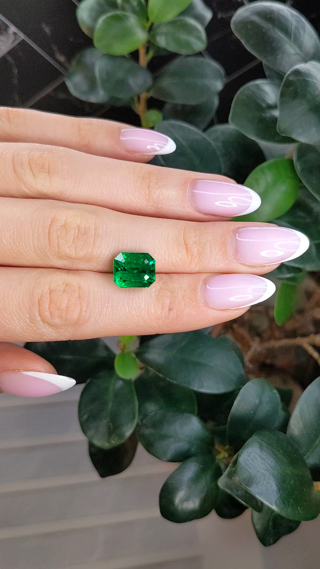 5.43 Ct. Emerald from Zambia Size Video