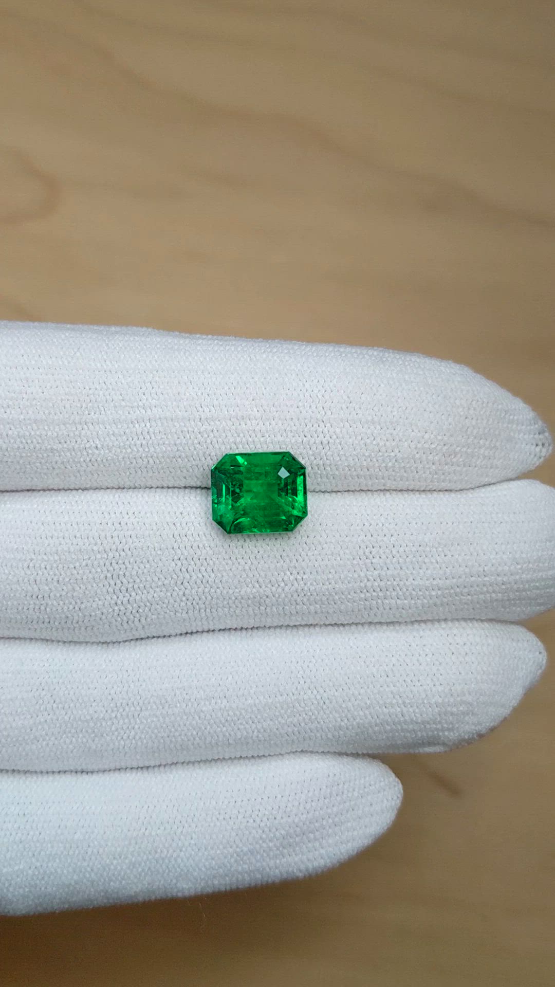 5.43 Ct. Emerald from Zambia Size Video