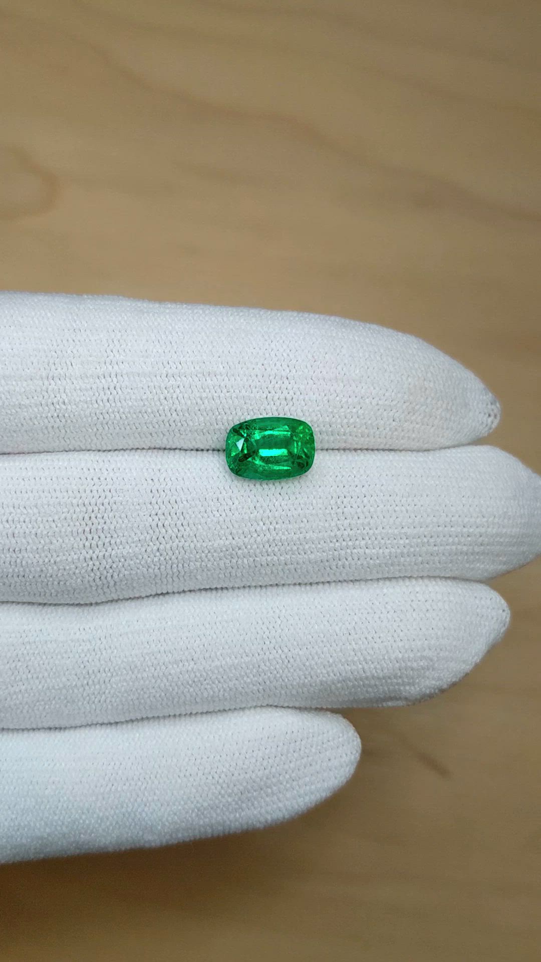 3.26 Ct. Emerald from Zambia Size Video