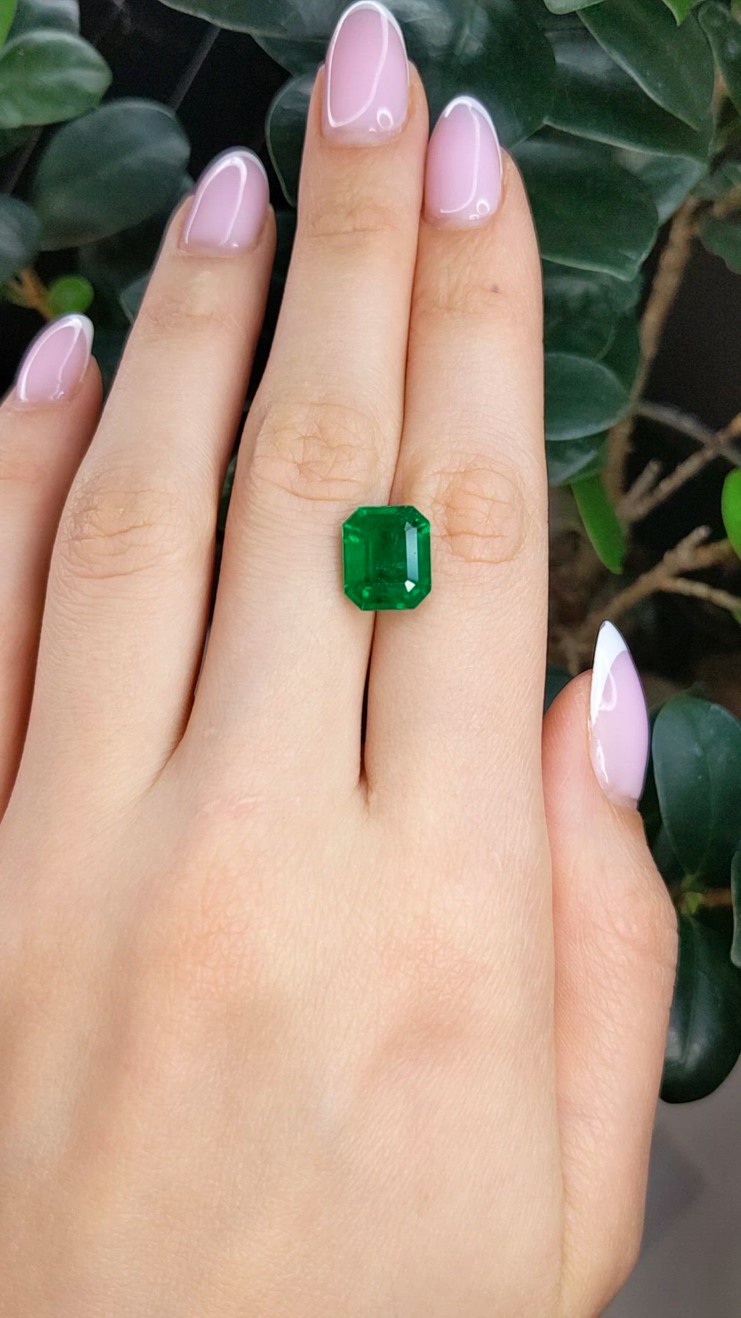 5.08 Ct. Emerald from Zambia Size Video