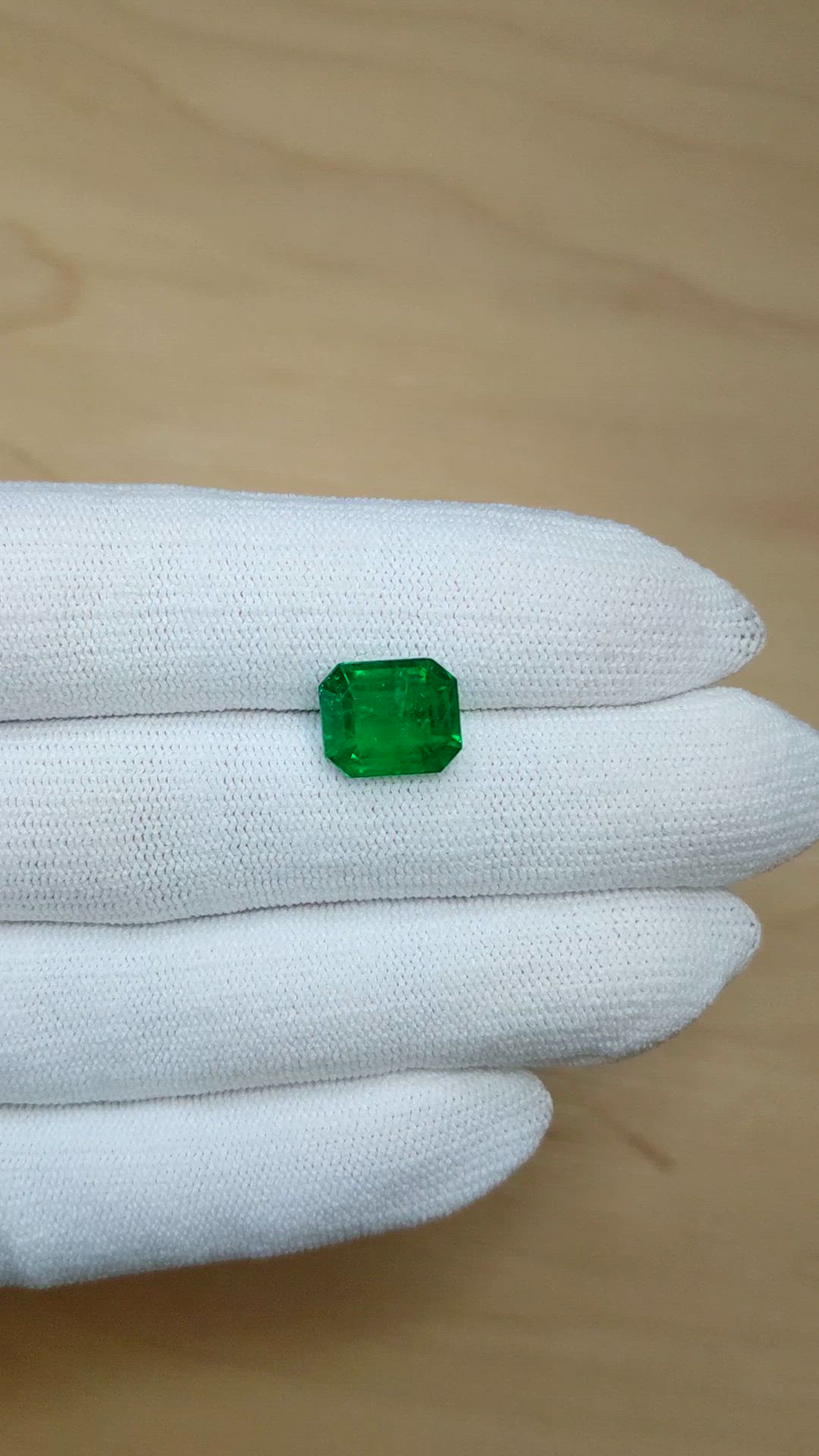 5.08 Ct. Emerald from Zambia Size Video