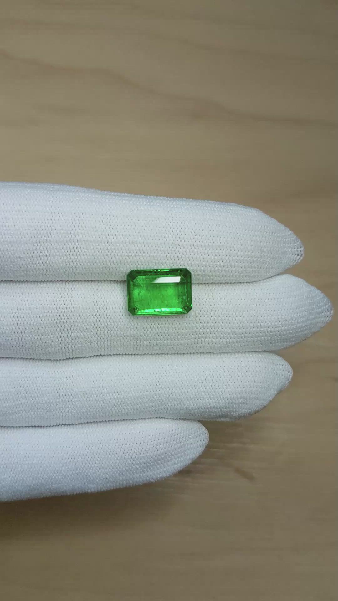 5.58 Ct. Emerald from Zambia Size Video