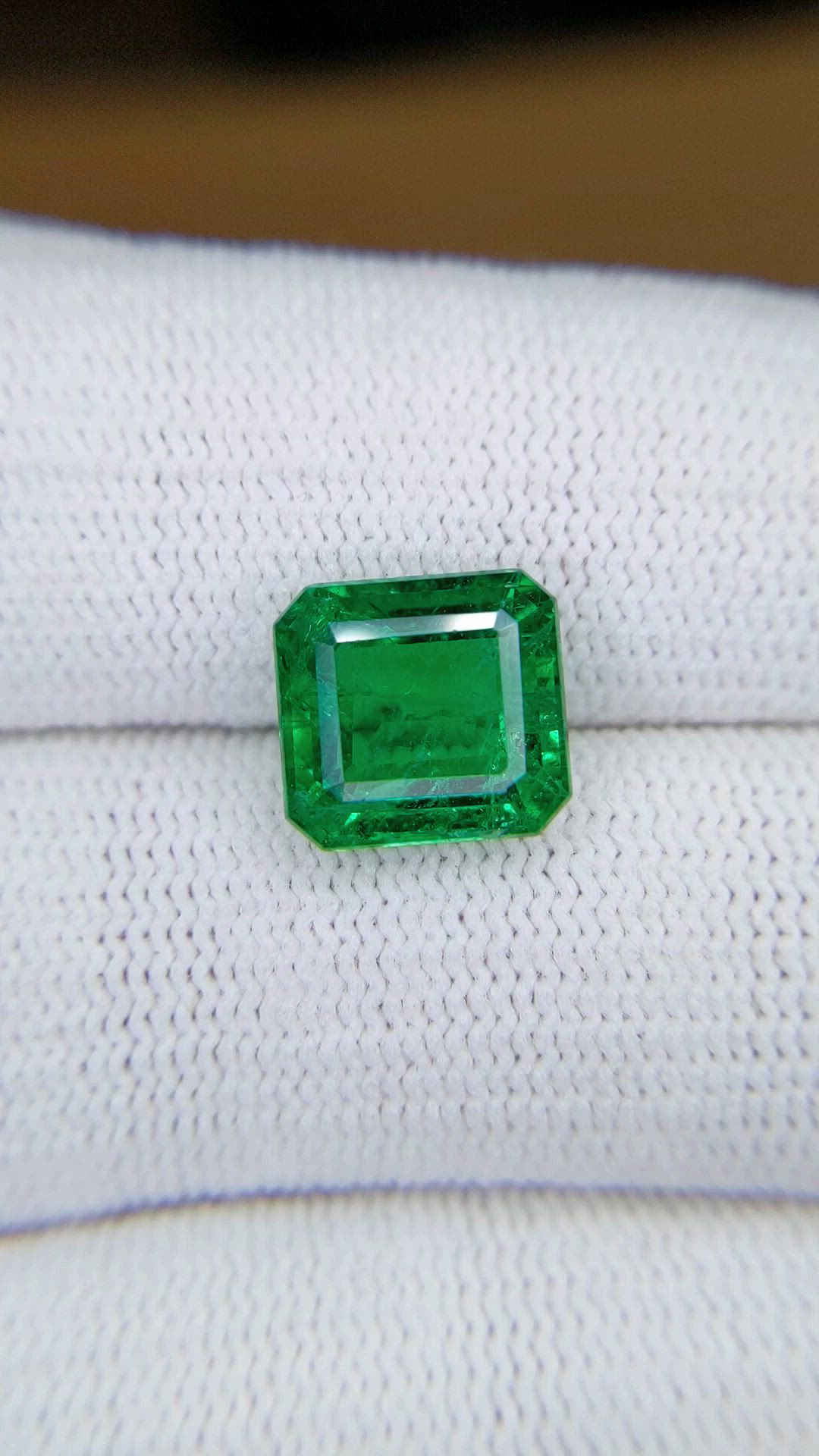 3.75 Ct. Emerald from Zambia Size Video