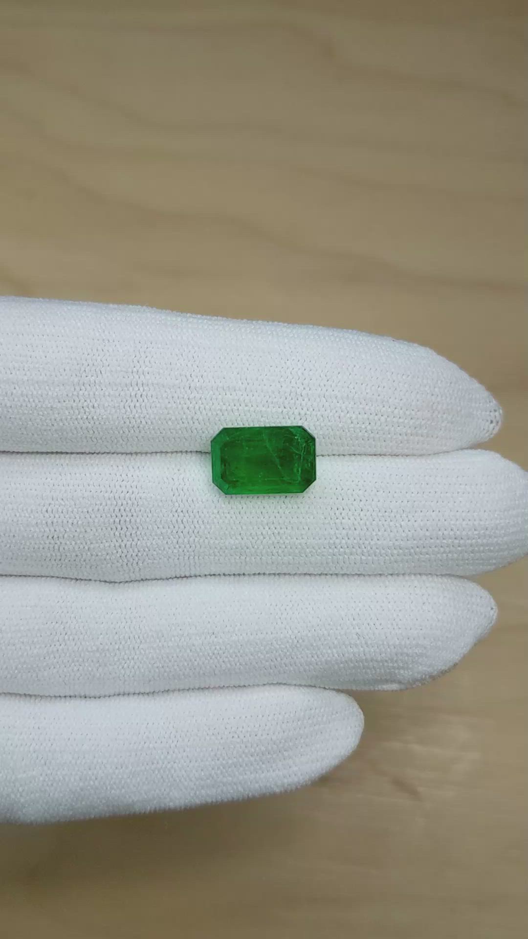 6.83 Ct. Emerald from Zambia Size Video