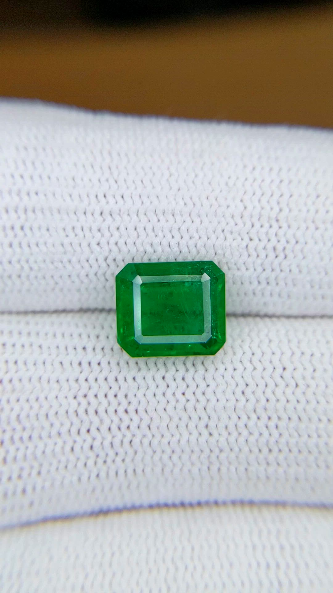 2.83 Ct. Emerald from Zambia Size Video