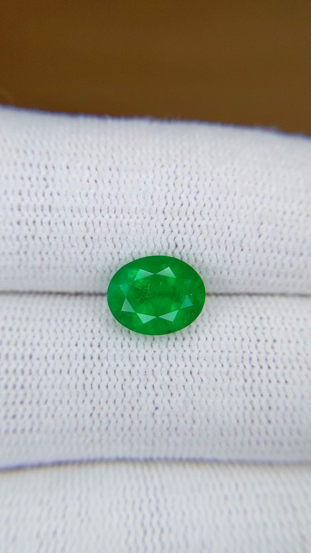 1.94 Ct. Emerald from Colombia Size Video