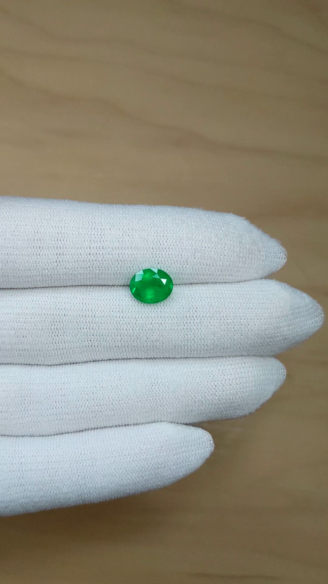 1.94 Ct. Emerald from Colombia Size Video