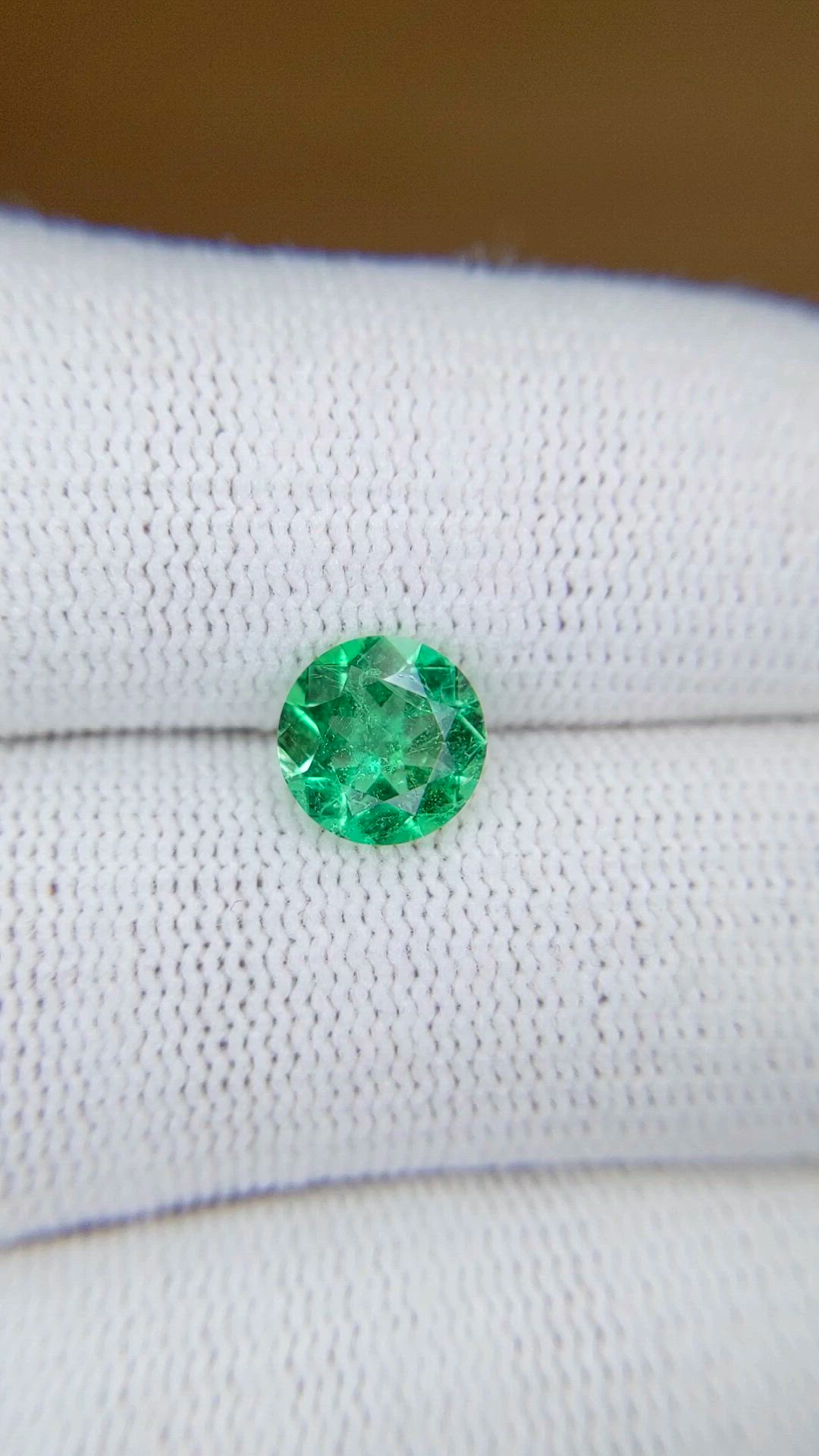1.26 Ct. Emerald from Colombia Size Video