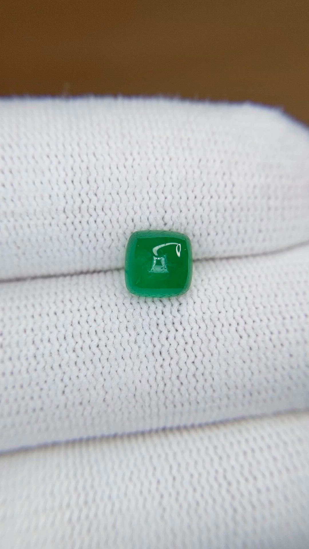 1.37 Ct. Cabochon Emerald from Colombia Size Video
