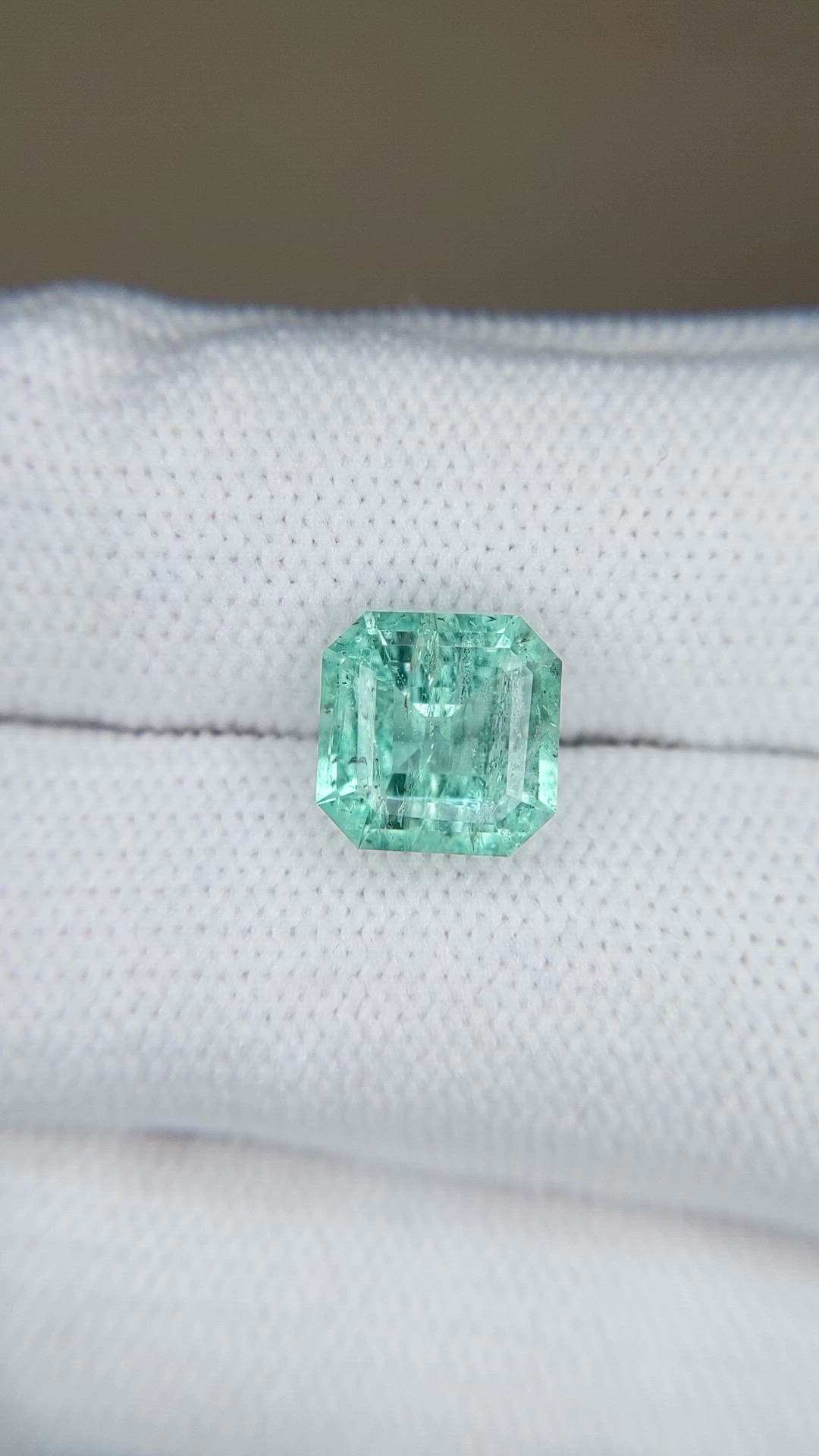 2.71 Ct. Emerald from Colombia Size Video