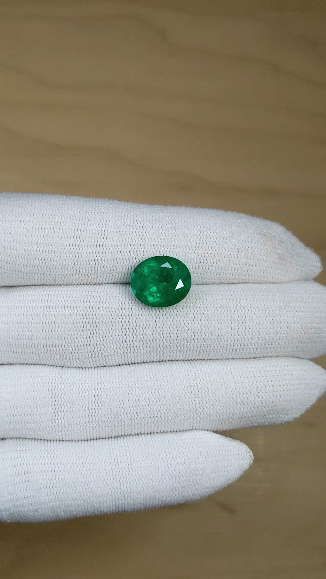 5.41 Ct. Emerald from Colombia - Muzo Size Video