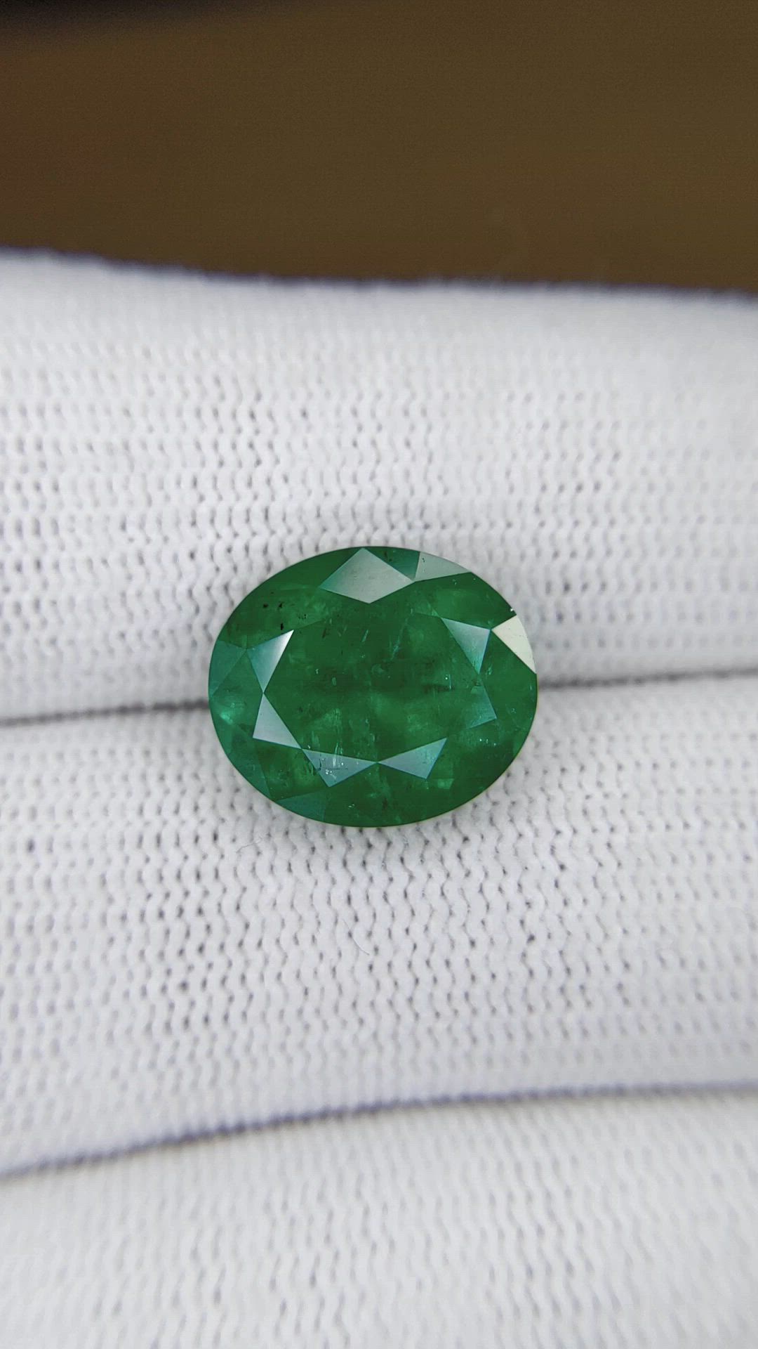 5.41 Ct. Emerald from Colombia - Muzo Size Video
