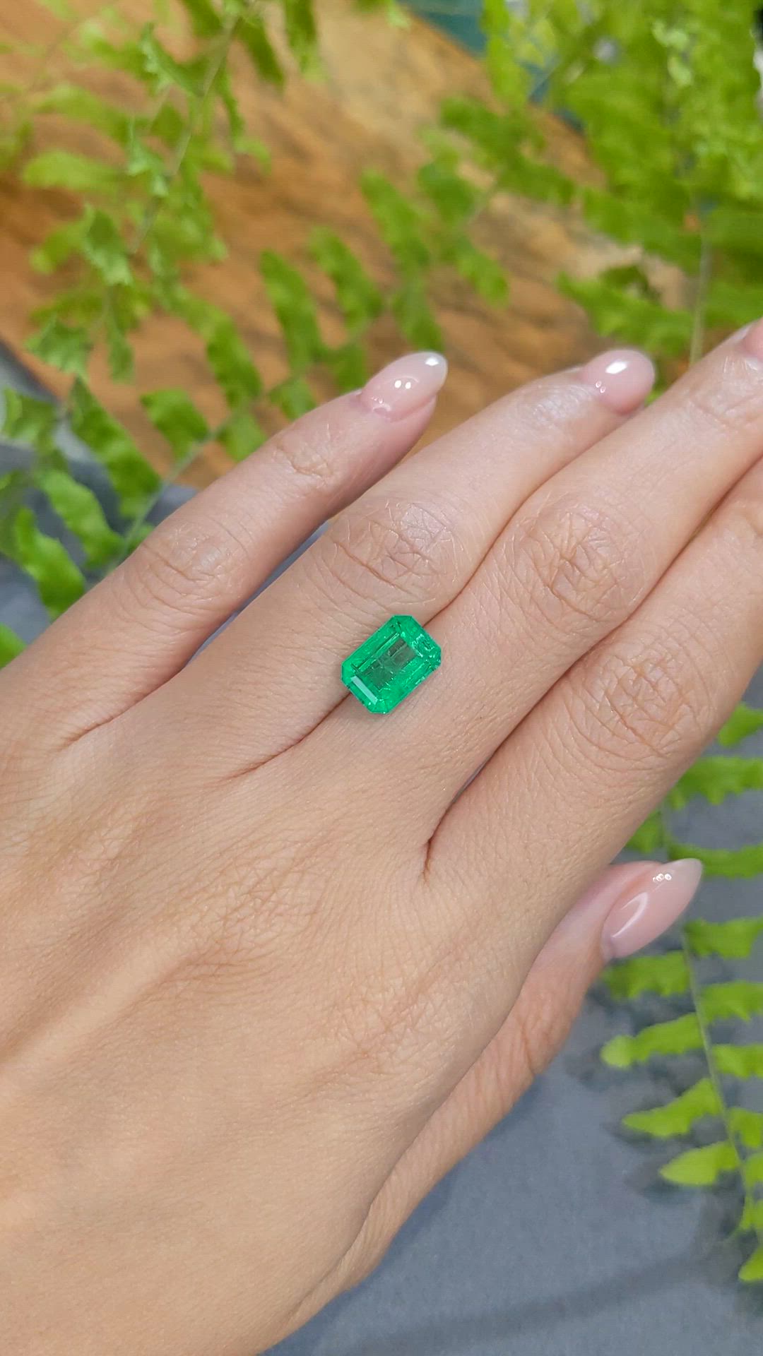 2.65 Ct. Emerald from Russia Size Video