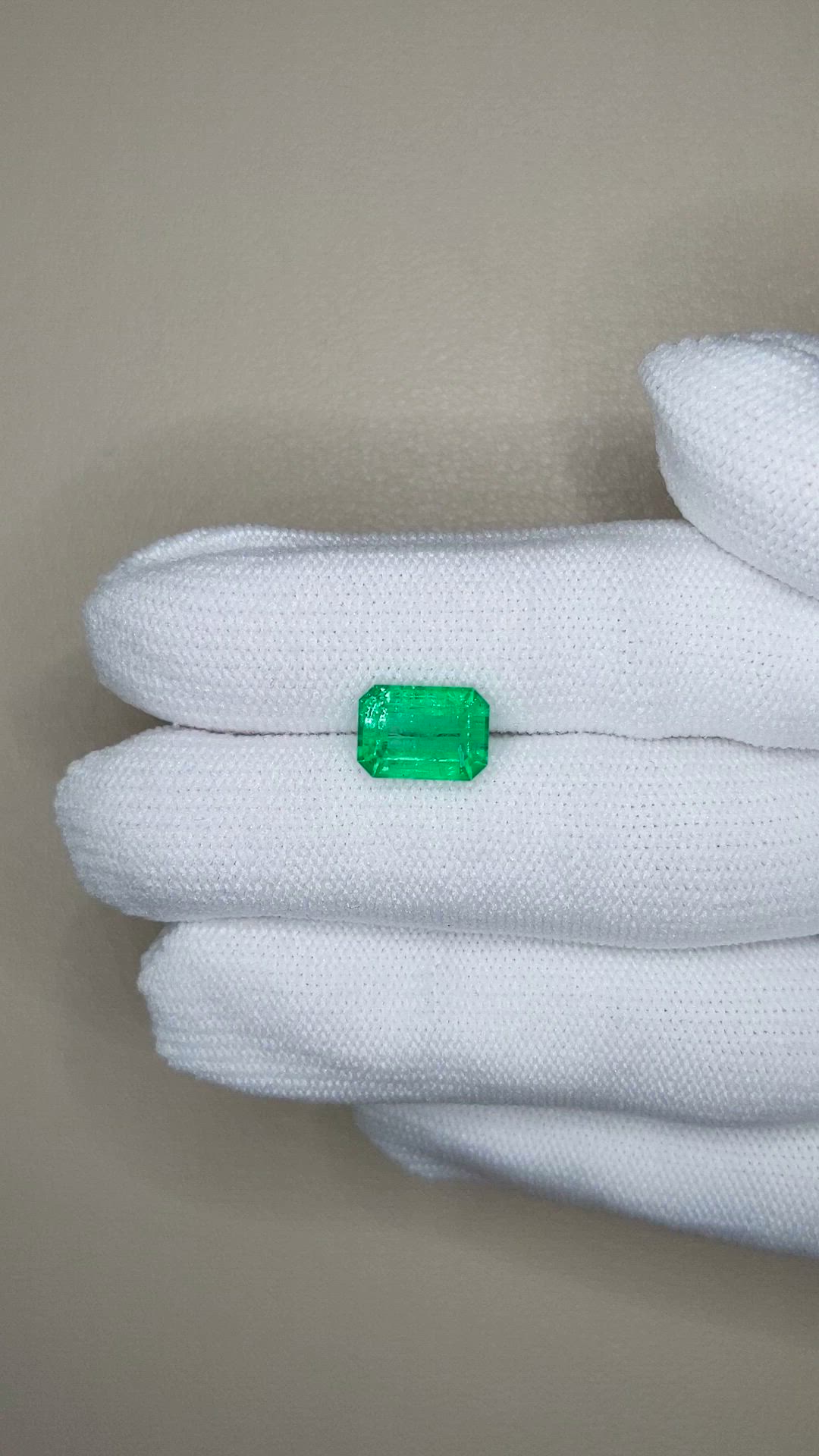 2.65 Ct. Emerald from Russia Size Video