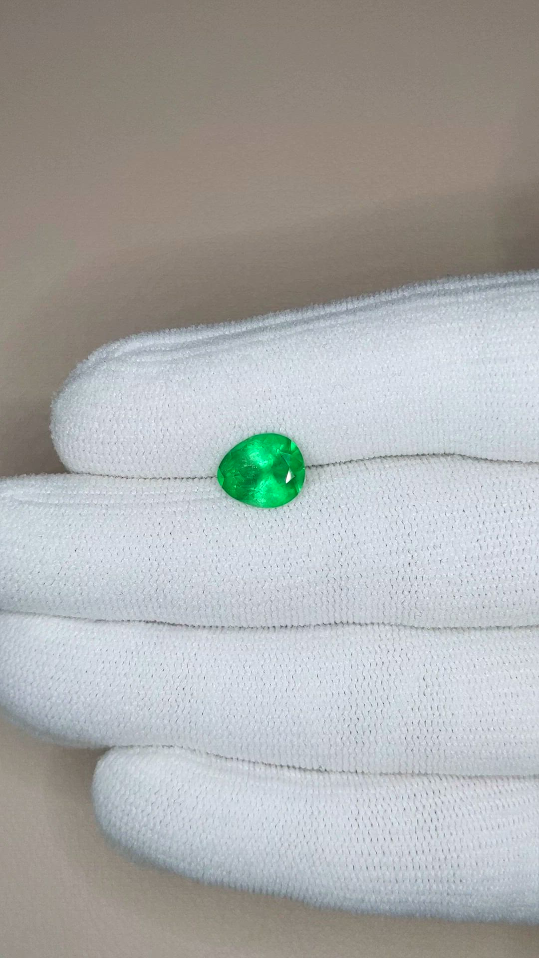 1.82 Ct. Emerald from Russia Size Video